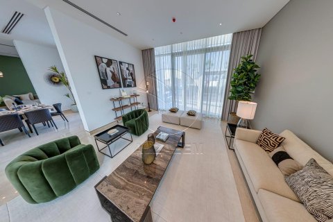 5 bedrooms Villa in Abu Dhabi, UAE No. 89890 15