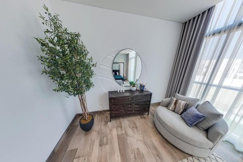 5 bedrooms Villa in Abu Dhabi, UAE No. 89890 19