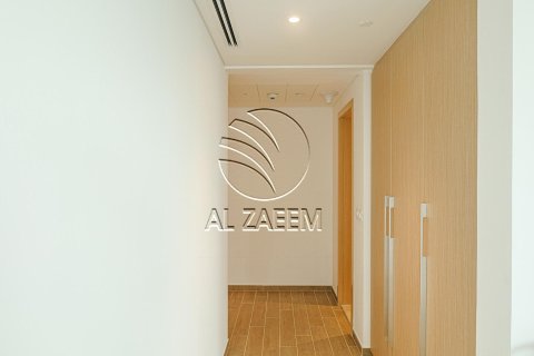 Studio Apartment on the Yas Island, UAE No. 89888 8