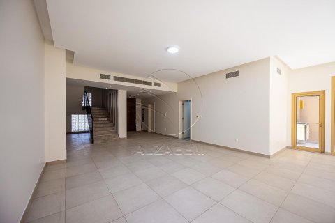Townhouse de 4 dormitorios en Abu Dhabi, UAE No. 89863 23