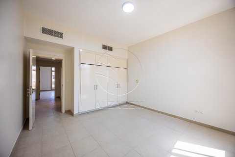 Townhouse de 4 dormitorios en Abu Dhabi, UAE No. 89863 5