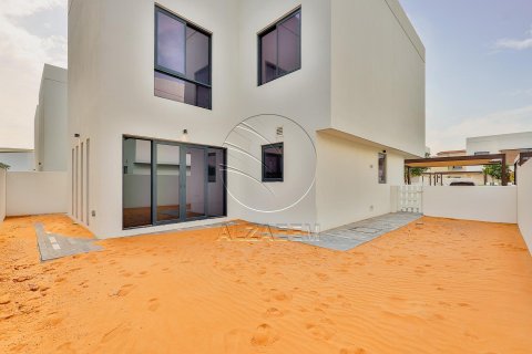 Villa de 4 dormitorios en  Yas Island, UAE No. 89875 3