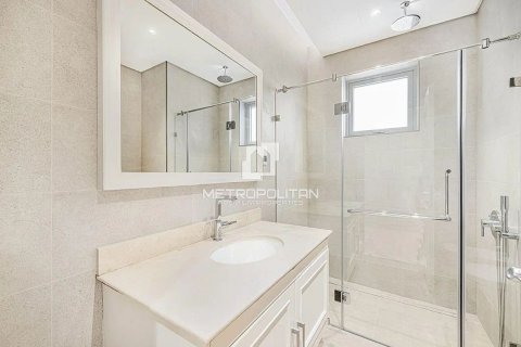 Villa de 4 dormitorios en District One, UAE No. 77455 10
