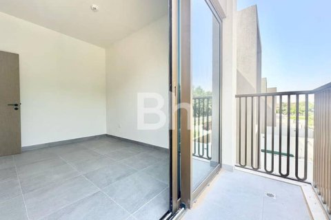 Вилла с 4 спальнями в Dubai Land, ОАЭ №87245 12