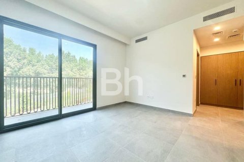 Вилла с 4 спальнями в Dubai Land, ОАЭ №87245 13
