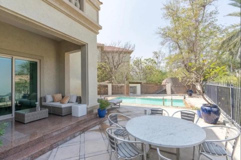 Villa de 4 chambres à Jumeirah Islands, UAE No. 87845 9