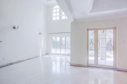 Villa de 4 chambres à Jumeirah Islands, UAE No. 87845 3