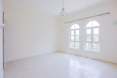Villa de 4 chambres à Jumeirah Islands, UAE No. 87845 12