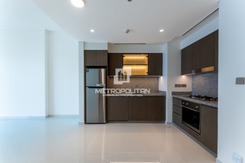 Квартира с 1 спальней в EMAAR Beachfront, ОАЭ №78499 5