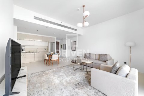 Квартира с 1 спальней в EMAAR Beachfront, ОАЭ №84735 4
