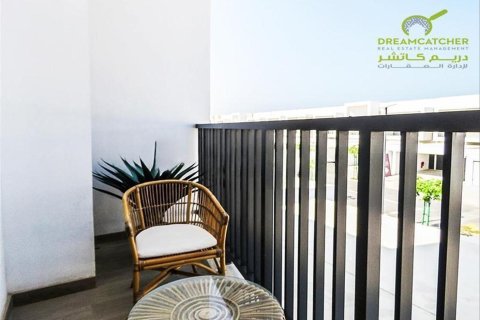 3 bedrooms Villa in Mina Al Arab, UAE No. 75259 26