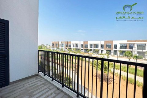 3 bedrooms Villa in Mina Al Arab, UAE No. 75259 31