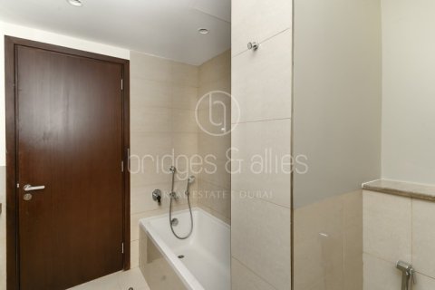 Apartment de 2 dormitorios en Dubai Hills Estate, UAE No. 102434 13
