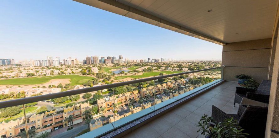 Penthouse de 4 chambres à Dubai Sports City, UAE No. 49090