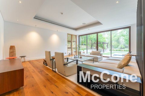 Villa de 6 dormitorios en Earth, UAE No. 74167 8