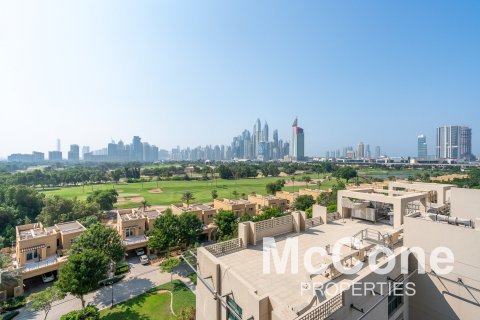 Apartment de 2 dormitorios en The Links, UAE No. 74704 21