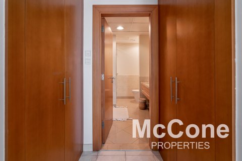 Apartment de 2 dormitorios en The Links, UAE No. 74704 17