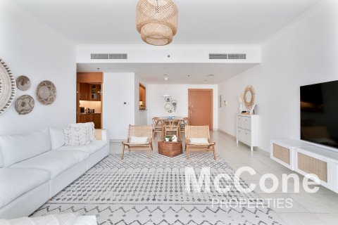 Apartment de 2 dormitorios en The Links, UAE No. 74704 3