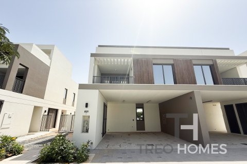 Villa de 4 dormitorios en Tilal Al Ghaf, UAE No. 81833 2