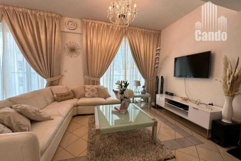 Apartment de 1 dormitorio en Golf Towers, UAE No. 66878 5