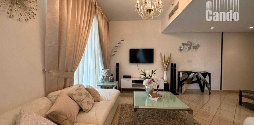 Apartment de 1 dormitorio en Golf Towers, UAE No. 66878