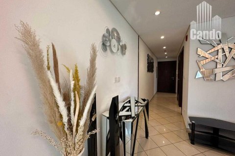 Apartment de 1 dormitorio en Golf Towers, UAE No. 66878 7