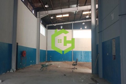929مربع، مستودع في Al Qusais Industrial Area, الإمارات العربية المتحدة رقم 92148 3