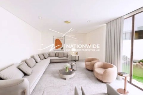 Villa de 4 chambres à Abu Dhabi, UAE No. 92182 2