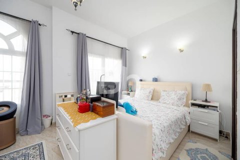 Villa de 4 dormitorios en Jumeirah Village Circle, UAE No. 64442 8