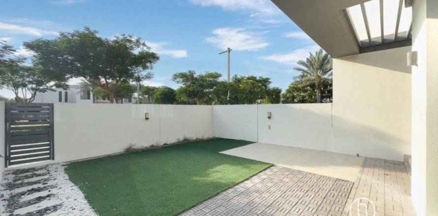 Villa de 3 dormitorios en Dubai Hills Estate, UAE No. 102415