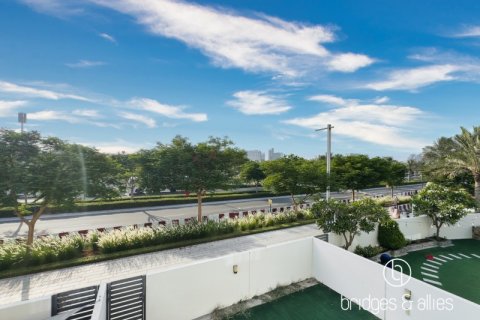 Villa de 3 dormitorios en Dubai Hills Estate, UAE No. 102415 4