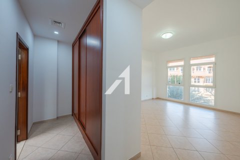 2 bedrooms Apartment in Dubai, UAE No. 90870 11