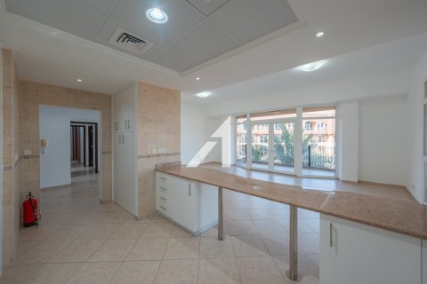 2 bedrooms Apartment in Dubai, UAE No. 90870 18