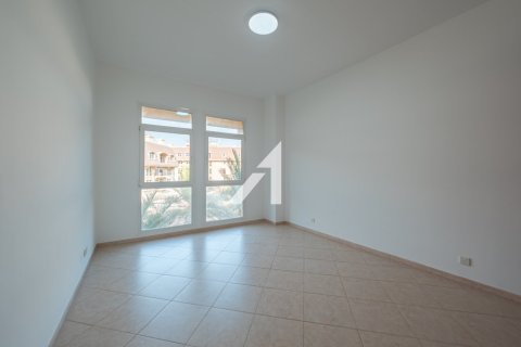 2 bedrooms Apartment in Dubai, UAE No. 90870 12