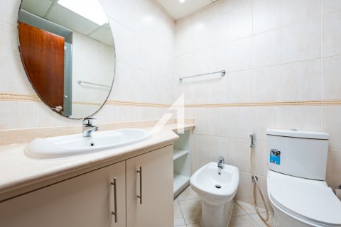 2 bedrooms Apartment in Dubai, UAE No. 90870 15