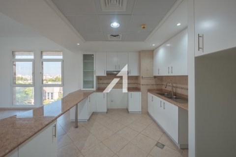 2 bedrooms Apartment in Dubai, UAE No. 90870 21
