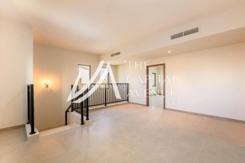 Villa de 5 dormitorios en Khalifa City, UAE No. 86522 8