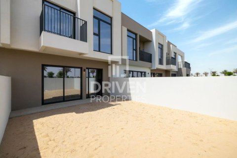 3 غرف نوم تاون هاوس في EMAAR South, الإمارات العربية المتحدة رقم 83911 15