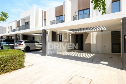 3 غرف نوم تاون هاوس في EMAAR South, الإمارات العربية المتحدة رقم 83911 9