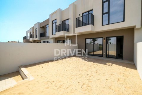 3 غرف نوم تاون هاوس في EMAAR South, الإمارات العربية المتحدة رقم 83911 14