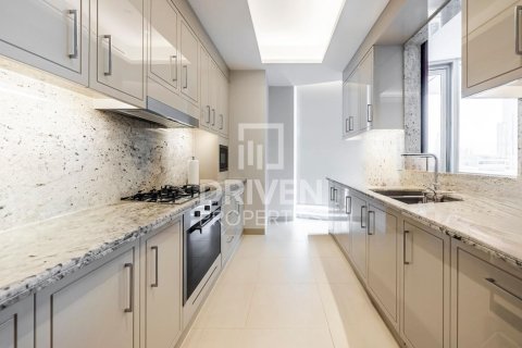 Apartment de 3 dormitorios en The Address Sky View Towers, UAE No. 83932 9