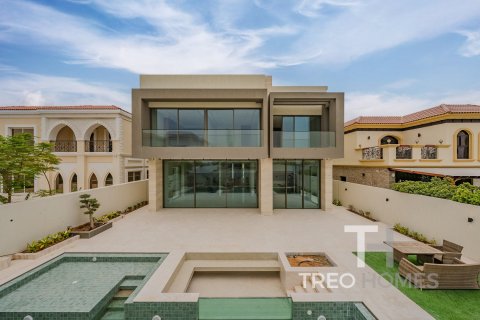 Вилла с 6 спальнями в Jumeirah Park, ОАЭ №73837 2