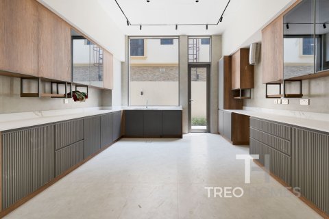 Вилла с 6 спальнями в Jumeirah Park, ОАЭ №73837 14