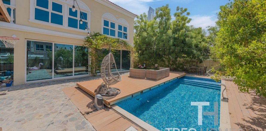 Villa de 6 dormitorios en Jumeirah Village Triangle, UAE No. 73847