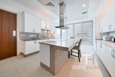 4 bedrooms Apartment in Palm Jumeirah, UAE No. 73838 6