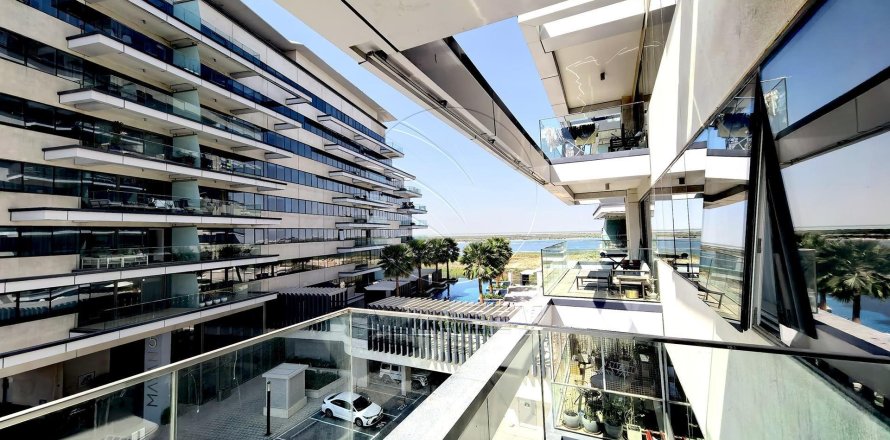 Studio Apartment on the Yas Island, UAE No. 91014