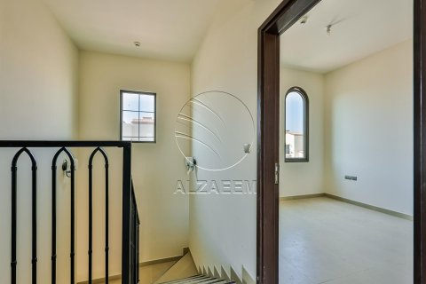 2 bedrooms Townhouse in Khalifa City, UAE No. 91002 4
