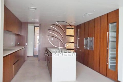 4 bedrooms Villa in Al Gurm, UAE No. 91003 14