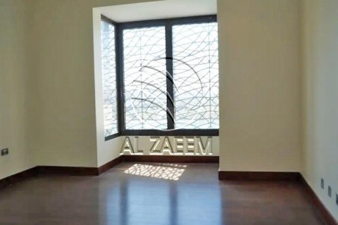 4 bedrooms Villa in Al Gurm, UAE No. 91003 5