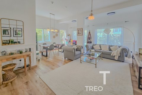 3 bedrooms Villa in Dubai, UAE No. 73894 5